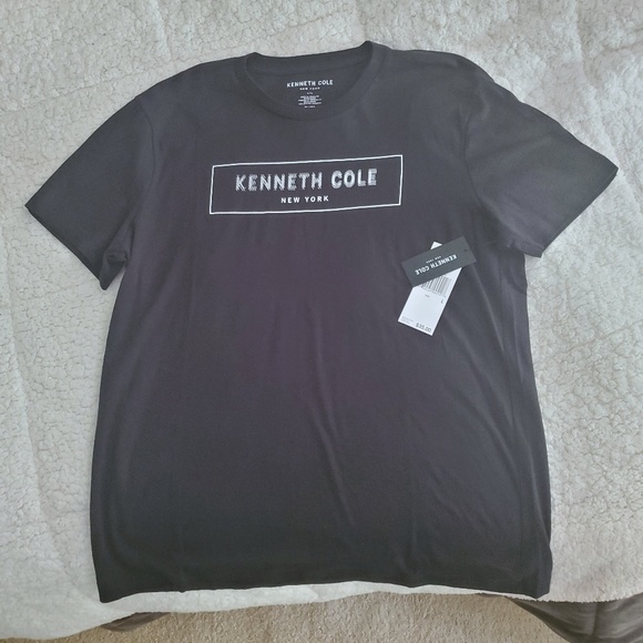 NEW Kenneth Cole New York Blur-Monogram Tee - Picture 2 of 5